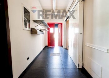 Hall / corridoio - Commercial Premises viale Stelvio
44, Morbegno - photo 21