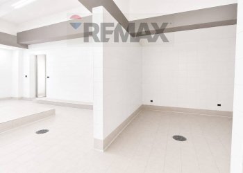 Stanza vuota - Commercial Premises viale Stelvio
44, Morbegno - photo 22