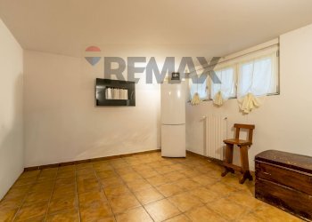 Stanza vuota - Casa semi indipendente VIA BENEDETTO CROCE
 
22A, Besana in Brianza - foto 51