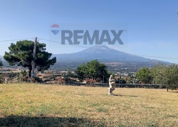 Vista delle montagne - Terreno edificabile Via Giubileo 2000
 
s.n.c., Motta Sant'Anastasia - foto 8