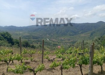 Vista delle montagne - Terreno agricolo POSTOLEONE
3, Graniti - foto 2
