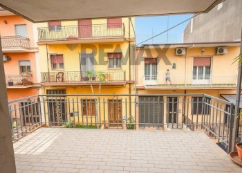 Balcone - Casa indipendente via cesare battisti
 
81, Fiumefreddo di Sicilia - foto 32