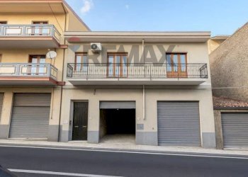 Edificio all\'aperto - Independent house Via Libertà
 
164, Linguaglossa - photo 1
