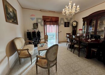 Sala da pranzo - Quadrilocale via Nazionale
 
169, Rometta - foto 11