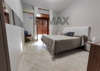 Camera / camera da letto - Quadrilocale via Nazionale
 
169, Rometta - foto 25