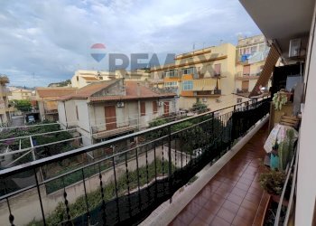 Balcone - Quadrilocale via Nazionale
 
169, Rometta - foto 28