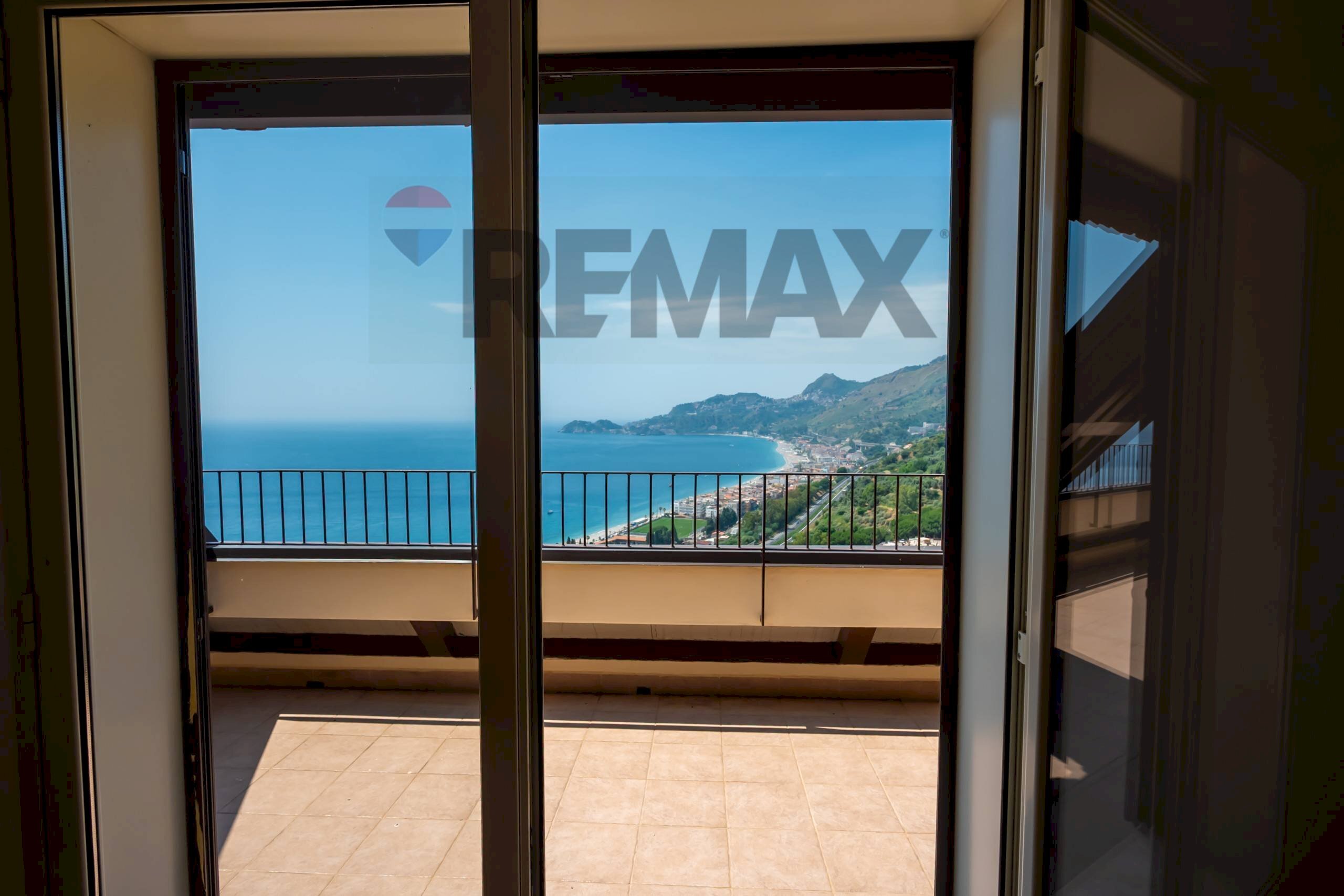 Balcone - Two-room apartment Via Sillemi
49, Letojanni - photo 2