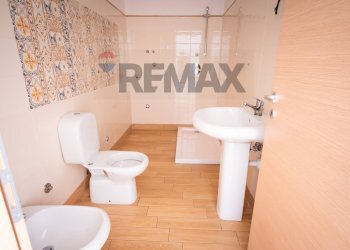 Bagno - Two-room apartment Via Sillemi
 
49, Letojanni - photo 6