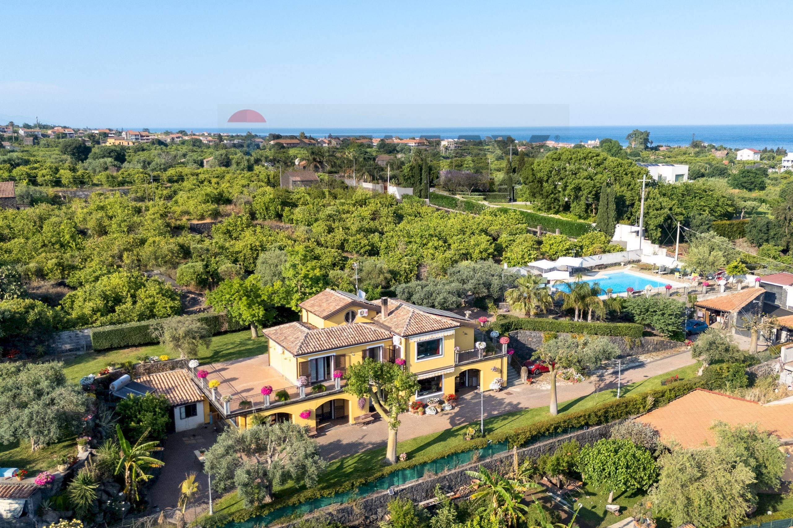 Casa all\'aperto - Villa Via Carini
 
27, Acireale - foto 1