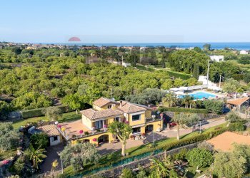 Casa all\'aperto - Villa Via Carini
 
27, Acireale - photo 1