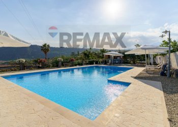 Piscina - Villa Via Carini
 
27, Acireale - photo 14