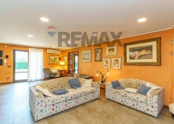 Soggiorno - Villa Via Carini
 
27, Acireale - photo 27