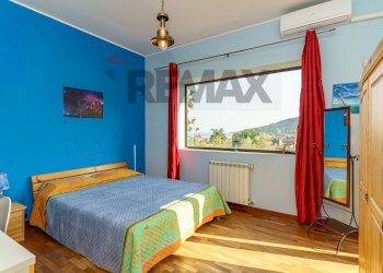 Camera / camera da letto - Villa Via Carini
 
27, Acireale - photo 52