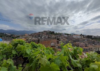 Edificio all\'aperto - Casa indipendente via immacolata
 
9, Monforte San Giorgio - foto 5