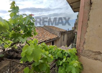 Giardino - Casa indipendente via immacolata
 
9, Monforte San Giorgio - foto 6