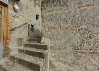 Scale - Casa indipendente via immacolata
 
30, Monforte San Giorgio - foto 11