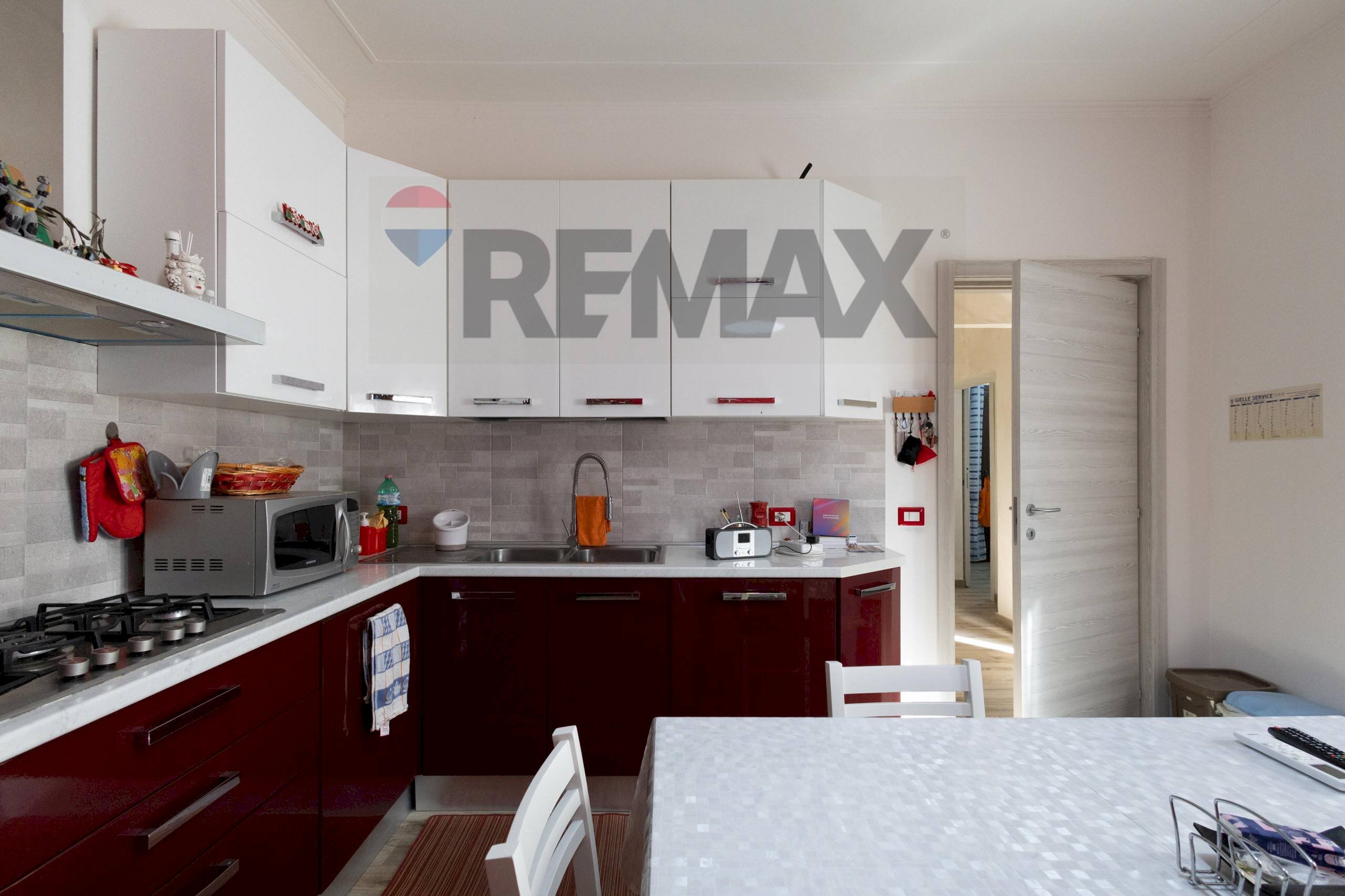 Cucina - Semi-detached house Via Vezzosi
 
27, Catania - photo 2