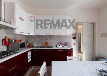Cucina - Semi-detached house Via Vezzosi
 
27, Catania - photo 2