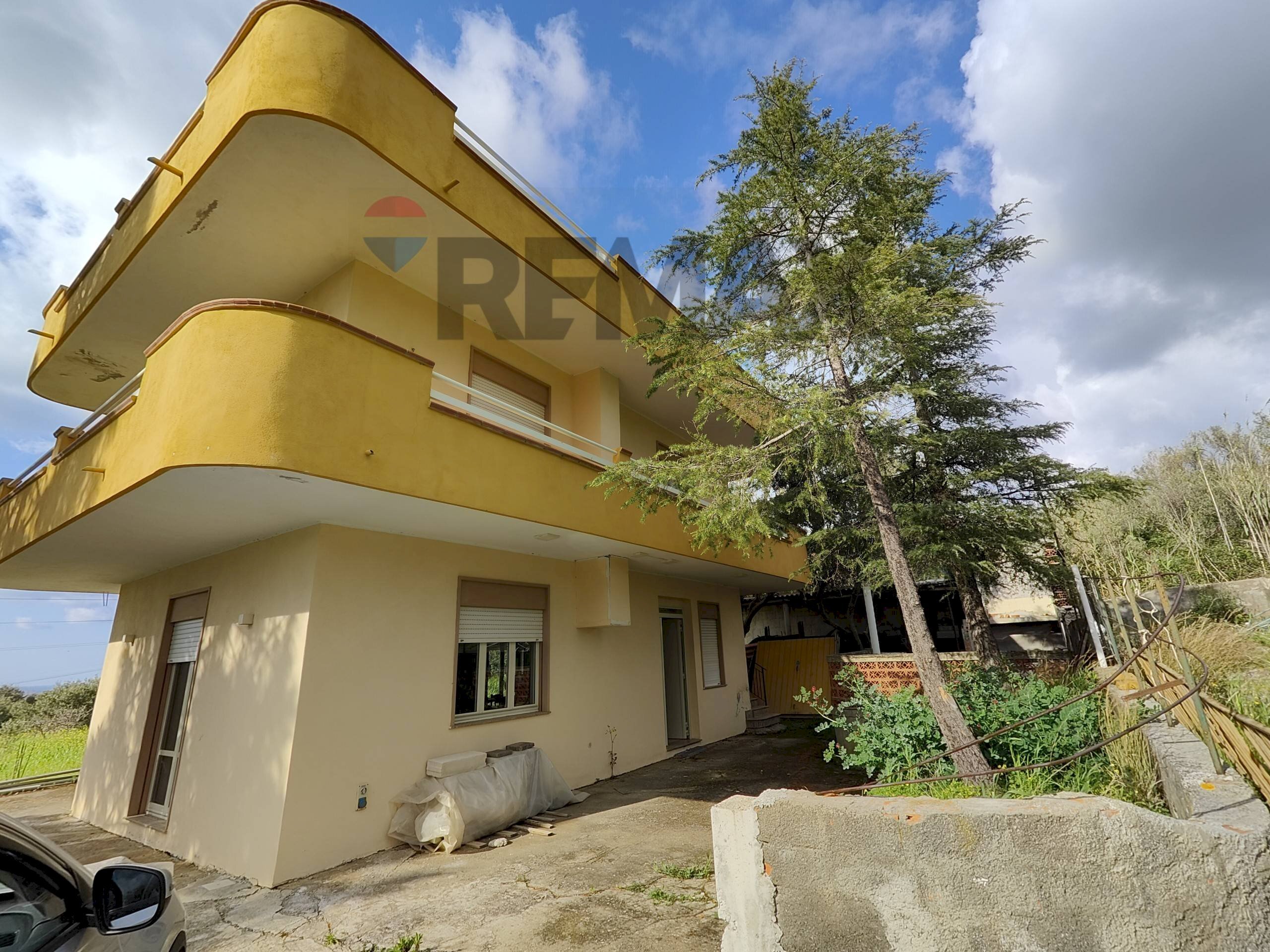 Casa all\'aperto - Villa via pattina
 
snc, Santa Lucia del Mela - foto 1