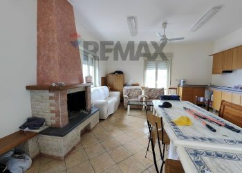 Sala da pranzo - Villa via pattina
 
snc, Santa Lucia del Mela - foto 24