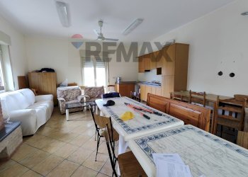 Sala da pranzo - Villa via pattina
 
snc, Santa Lucia del Mela - foto 25