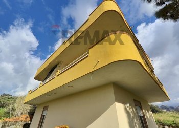 Casa all\'aperto - Villa via pattina
 
snc, Santa Lucia del Mela - foto 36