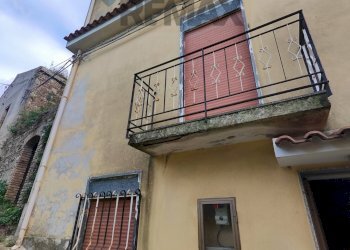 Casa all\'aperto - Casa indipendente via portaro
 
6, Rometta - foto 1