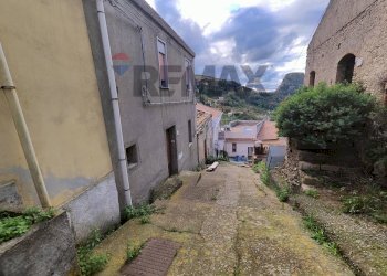 Casa all\'aperto - Casa indipendente via portaro
 
6, Rometta - foto 2