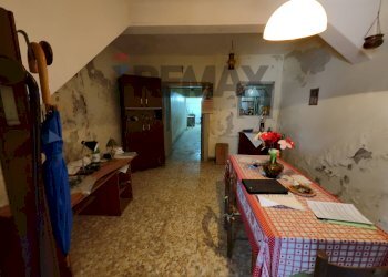 Hall / corridoio - Casa indipendente via nazionale
 
44a, Monforte San Giorgio - foto 2