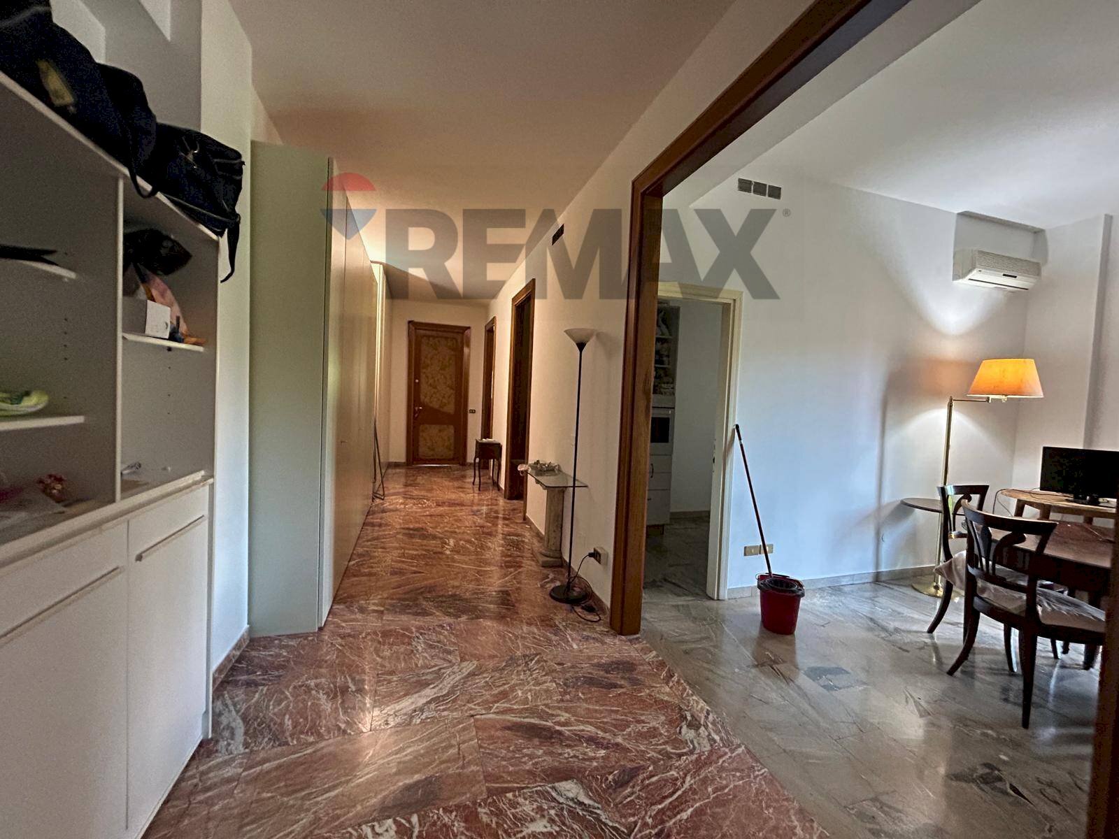 Hall / corridoio - Appartamento Viale Cavour
 
142, Ferrara - foto 2
