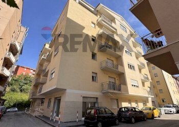 Edificio all\'aperto - Commercial Premises via Strinella
170, L'Aquila - photo 1