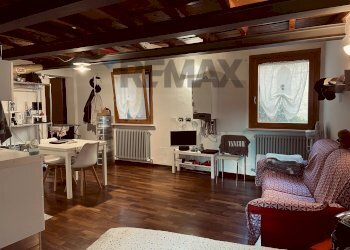 Sala da pranzo - Appartamento via del carbone
 
9, Ferrara - foto 4