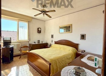 Camera / camera da letto - Three-room apartment VIA MULINO VECCHIO
 
43, Cerano - photo 14