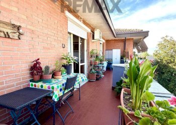 Terrazza - Three-room apartment VIA MULINO VECCHIO
 
43, Cerano - photo 27