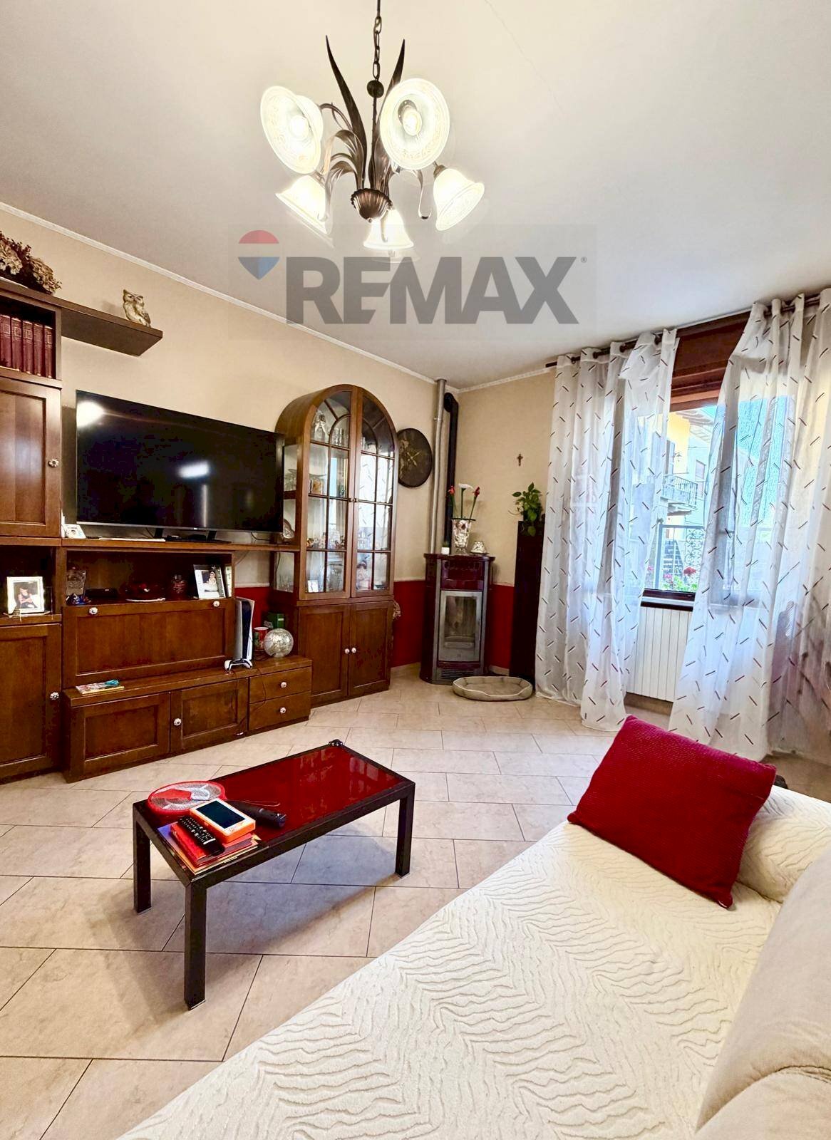 Soggiorno - Casa semi indipendente VIA SAN BARTOLOMEO
 
32, Cassolnovo - foto 3