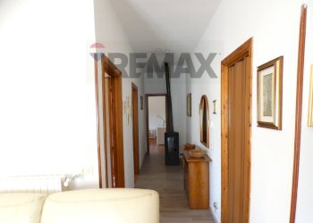 Hall / corridoio - Four-room apartment Località Costella
 
snc, Vieste - photo 8