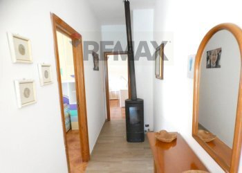 Hall / corridoio - Four-room apartment Località Costella
 
snc, Vieste - photo 11