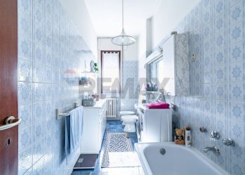 Bagno - Quadrilocale Via Milano
 
125, Garbagnate Milanese - foto 26