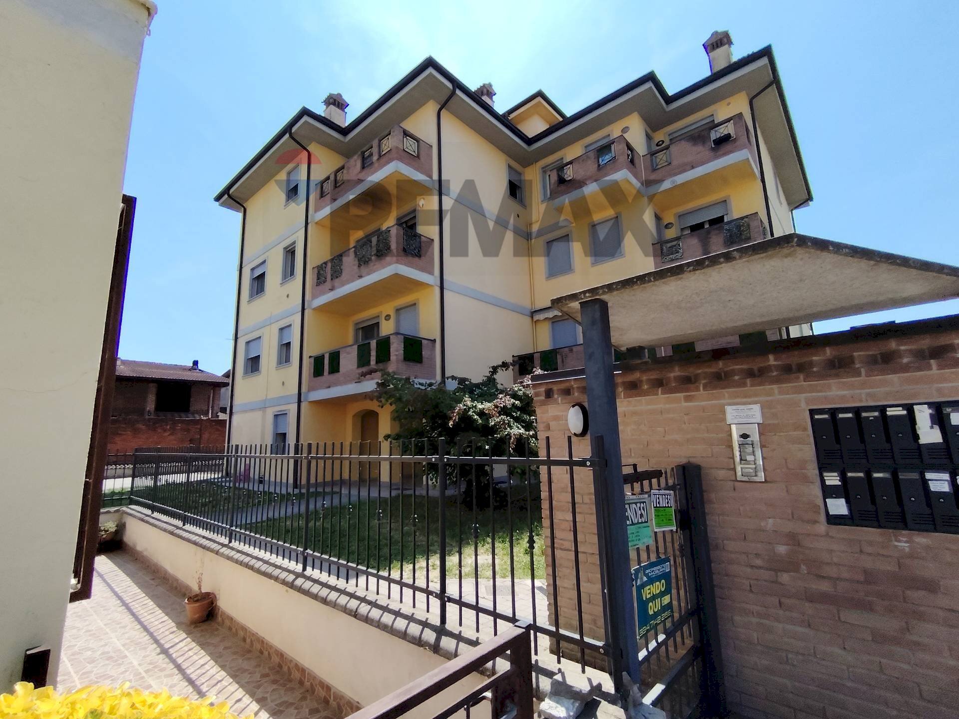Edificio all\'aperto - Trilocale via Statuto
 
145, Sant'Angelo Lodigiano - foto 1