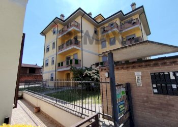 Edificio all\'aperto - Trilocale via Statuto
 
145, Sant'Angelo Lodigiano - foto 1