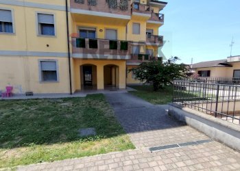 Edificio all\'aperto - Trilocale via Statuto
 
145, Sant'Angelo Lodigiano - foto 2