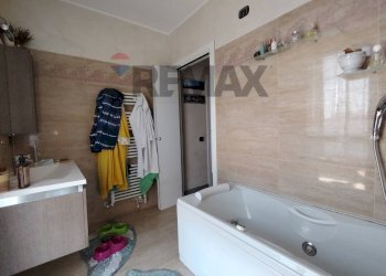 Bagno - Trilocale via Statuto
 
145, Sant'Angelo Lodigiano - foto 7