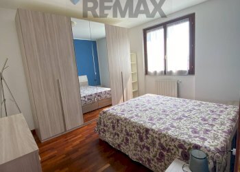 Camera / camera da letto - Two-room apartment Via Puccini
 
1, Cesate - photo 14