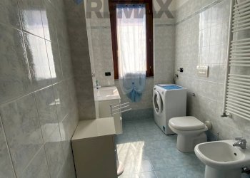 Bagno - Two-room apartment Via Puccini
 
1, Cesate - photo 22