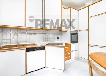 Cucina - Semi-detached house VIA BANFI
 
15, Garbagnate Milanese - photo 8