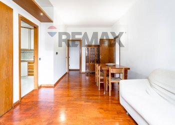 Sala da pranzo - Semi-detached house VIA BANFI
 
15, Garbagnate Milanese - photo 9