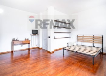 Camera / camera da letto - Semi-detached house VIA BANFI
 
15, Garbagnate Milanese - photo 17