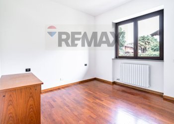 Stanza vuota - Semi-detached house VIA BANFI
 
15, Garbagnate Milanese - photo 20