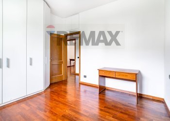 Stanza vuota - Semi-detached house VIA BANFI
 
15, Garbagnate Milanese - photo 22
