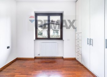 Stanza vuota - Semi-detached house VIA BANFI
 
15, Garbagnate Milanese - photo 24
